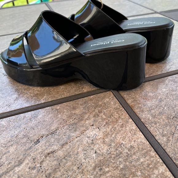 Cool Planet by Steve Madden black sandals-NWT - Picture 6 of 10